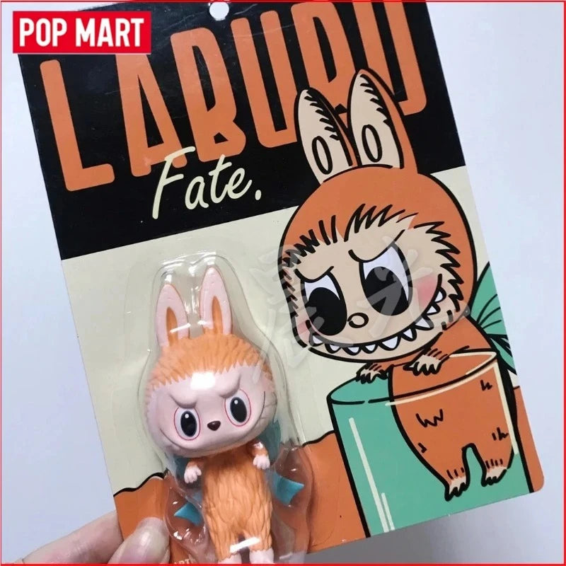 POP MART LABUBU Collection Limitée Elevator Début de la Série Field Trip Bob l'éponge Skateboard Sweet Clown