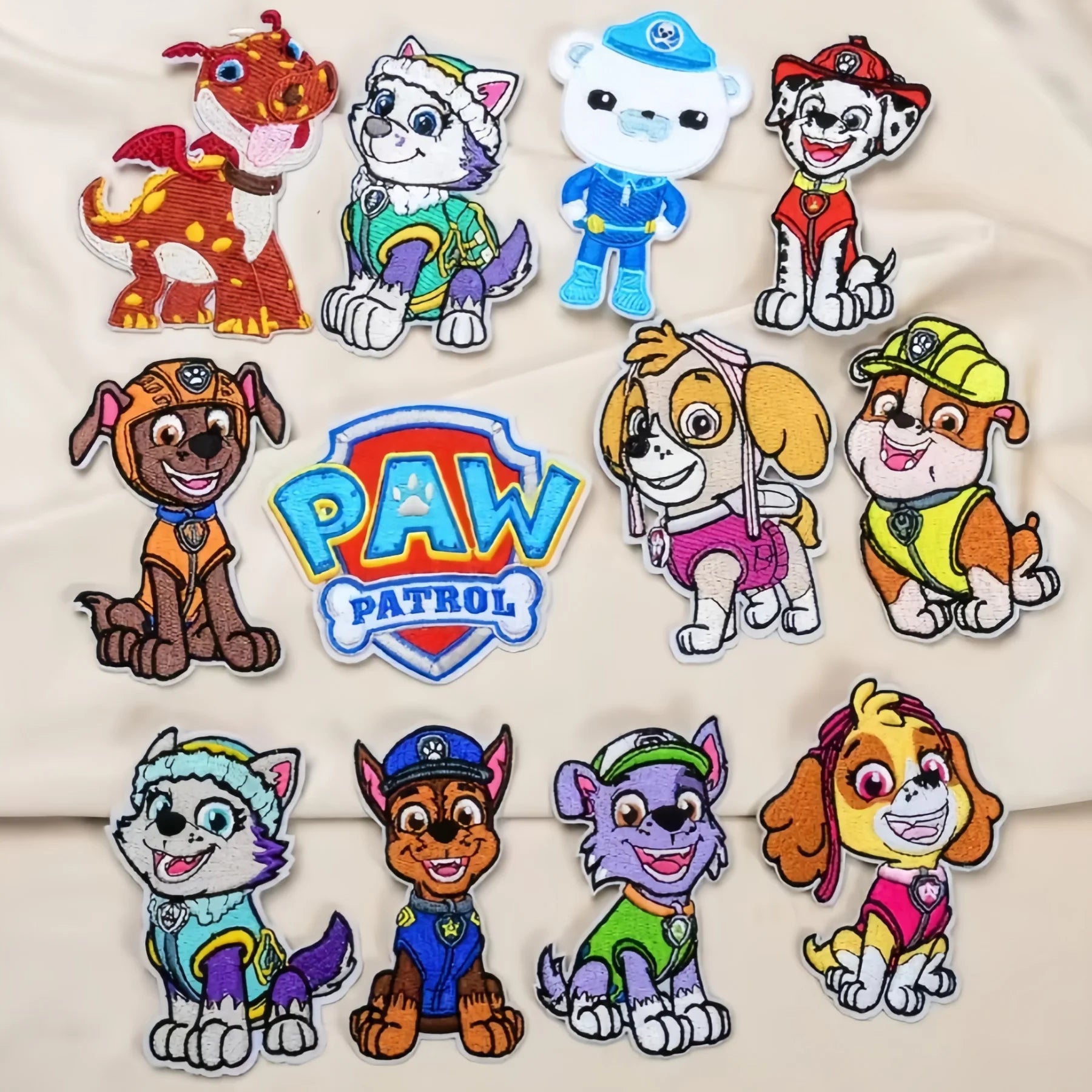 Patchs autocollants mignons de chien de dessin animé Pat'Patrouille, patchs thermocollants pour vêtements, vestes, badges, décorations, autocollants, cadeaux