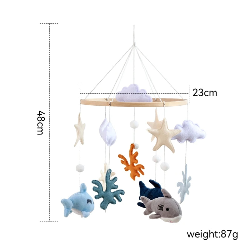 Mobile Musical en Bois pour Lit Bébé – Animaux Marins en Feutre, Hochet Suspendu Montessori