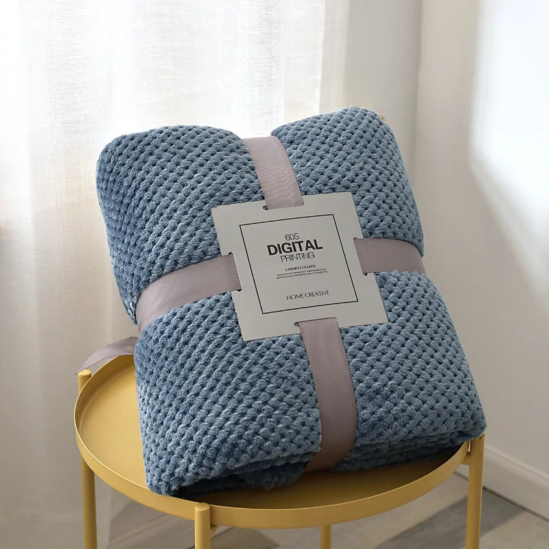 Couverture Bébé Ultra Douce en Polaire Corail – Plaid Chaud et Réconfortant pour Lit, Poussette et Sieste