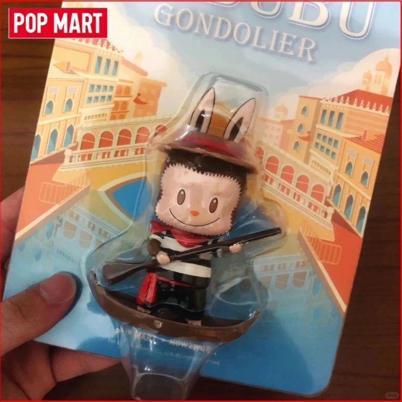POP MART LABUBU Collection Limitée Elevator Début de la Série Field Trip Bob l'éponge Skateboard Sweet Clown