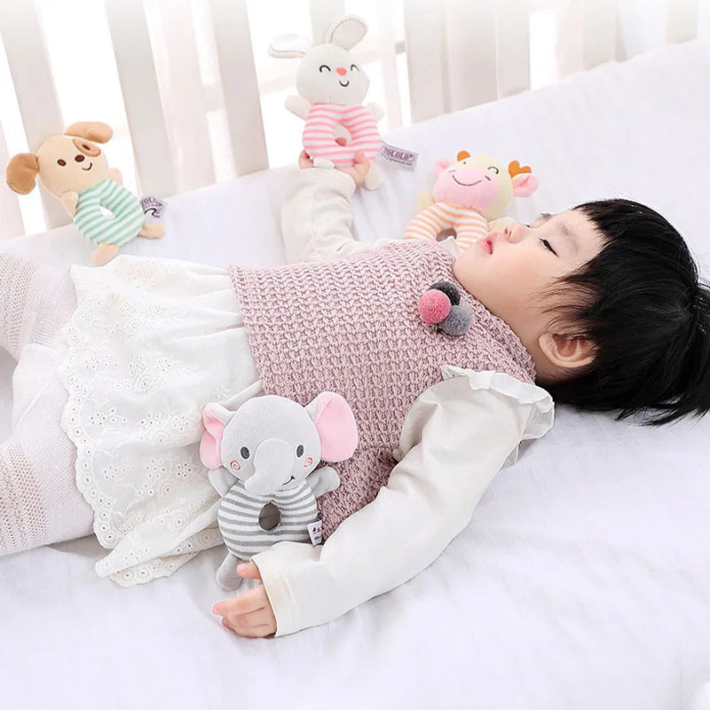 Hochet en Peluche Bébé avec Anneau de Préhension – Jouet d’Éveil Sensoriel Doux de 0 à 24 Mois
