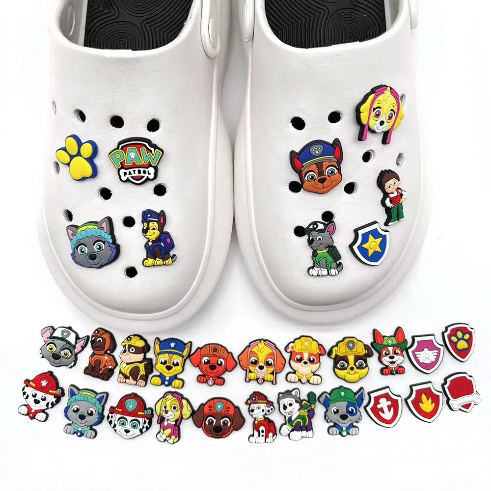 Breloques pour chaussures en PVC Pat'Patrouille, animaux de dessin animé, décorations DIY pour Crocs, chaussures de fête, jouets pour enfants, accessoires cadeaux de Noël
